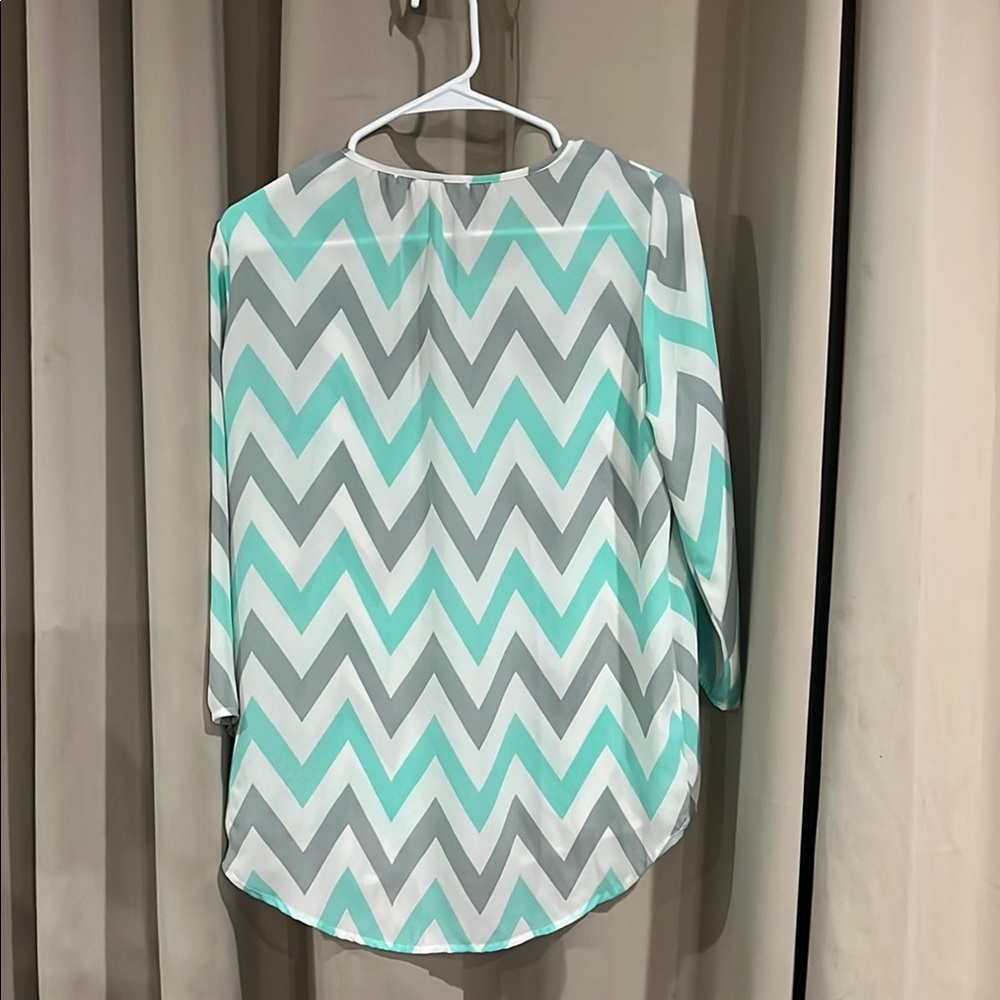 White and Blue Blouse with Three Quarter Sleeves - Picture 3 of 3